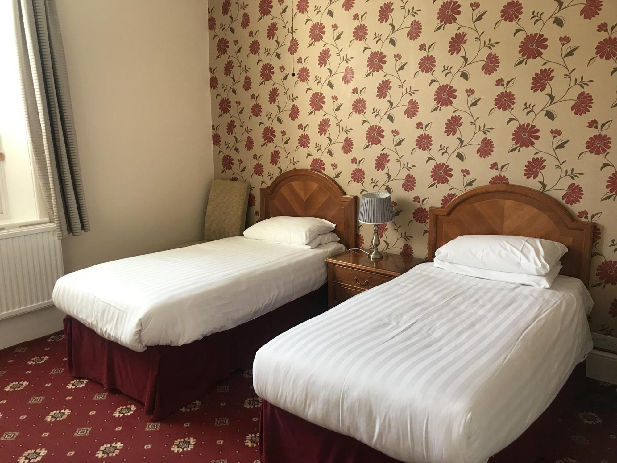 Dolphin Hotel Beer Εξωτερικό φωτογραφία